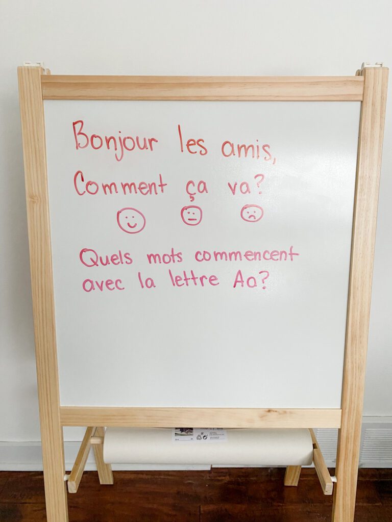 French morning message. Students must come up with words that start with the letter.